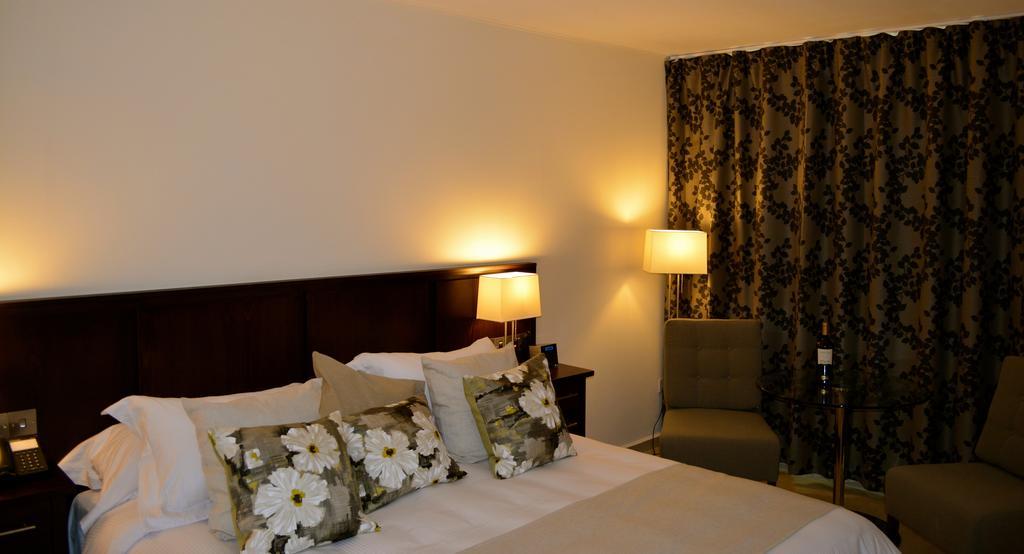 New Brookfields Hotel Freetown Room photo