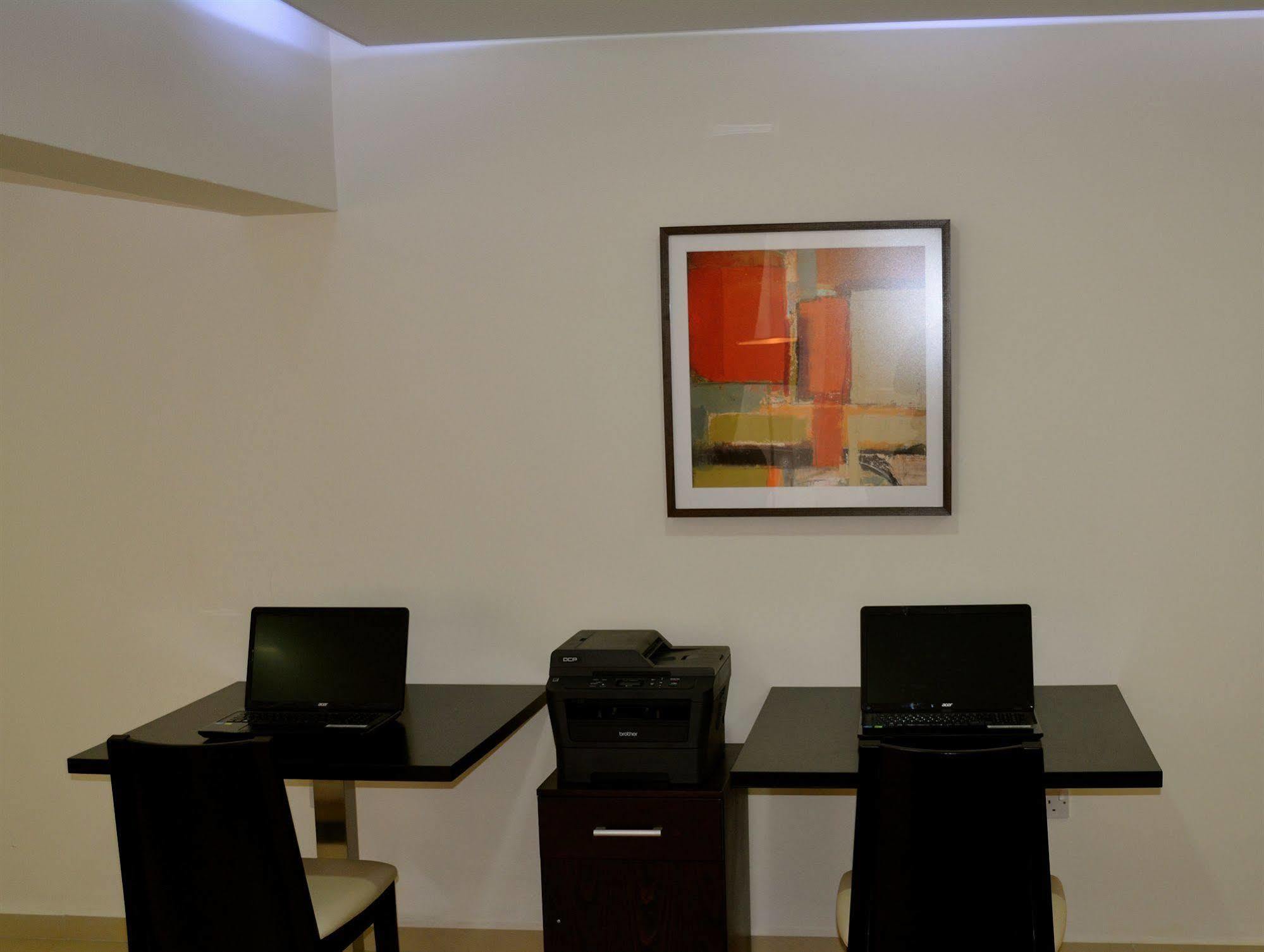 New Brookfields Hotel Freetown Exterior photo