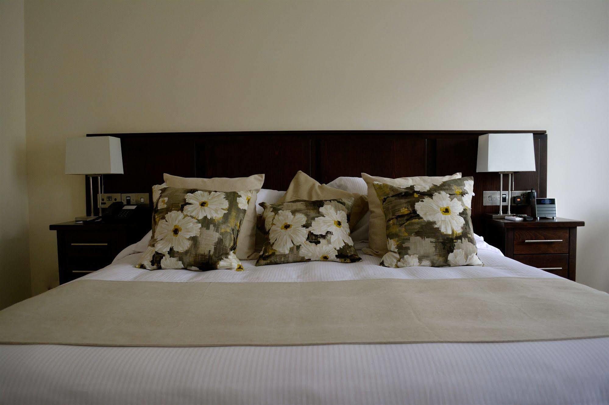 New Brookfields Hotel Freetown Exterior photo