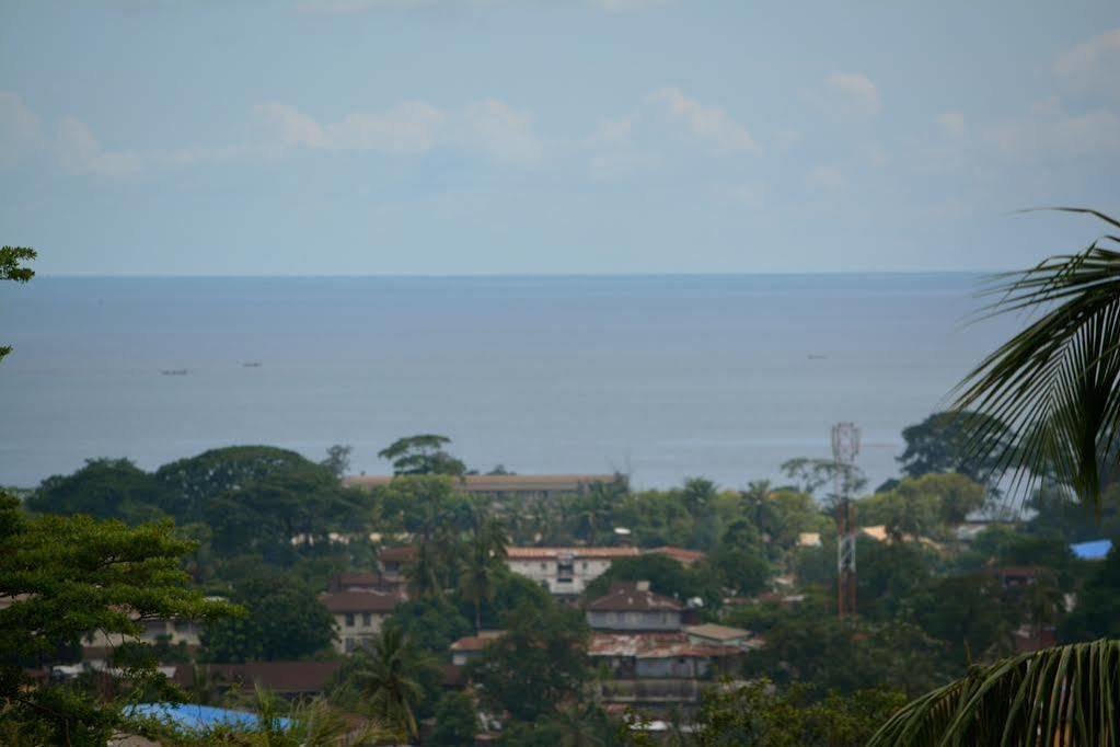 New Brookfields Hotel Freetown Exterior photo